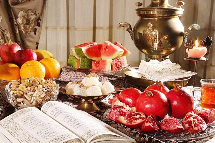 تبریک شب یلدا از سوی مدیرعامل و توزیع اقلام ویژه این شب باستانی